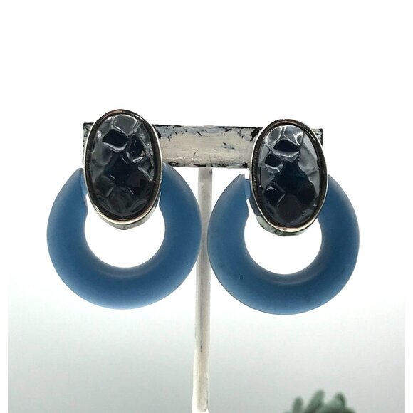 Vintage Blue Lucite Clip-On Earrings With Faux Black Stone Oval Detail - Picture 2 of 7